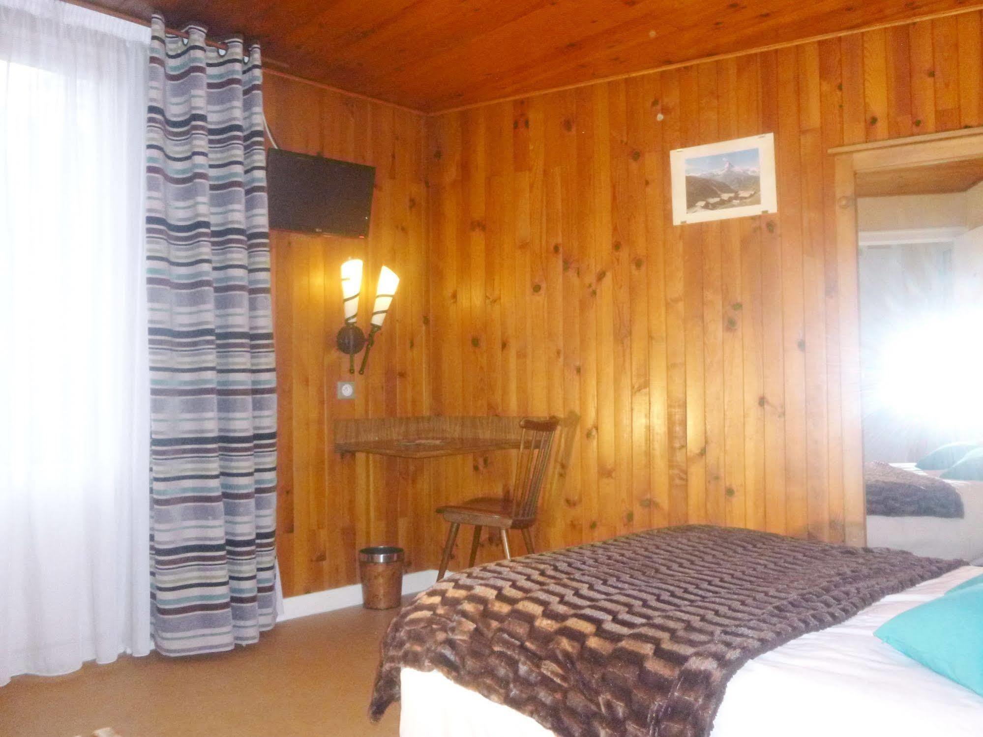 Auberge De Costaroche البيتفيل المظهر الخارجي الصورة